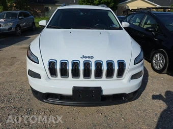 2016 Jeep Cherokee Latitude – miniatura 2