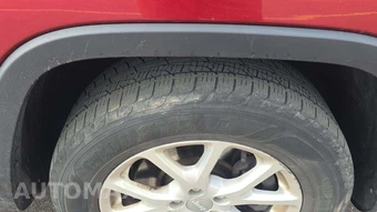 2016 Jeep Cherokee Latitude - miniatura 27