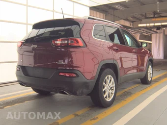 2016 Jeep Cherokee Latitude - miniatura 4