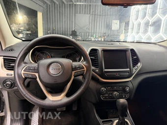 2016 Jeep Cherokee Latitude Altitude Edition - miniatura 11