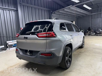2016 Jeep Cherokee Latitude Altitude Edition - miniatura 6