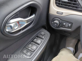 2016 Jeep Cherokee Latitude Altitude Edition - miniatura 19