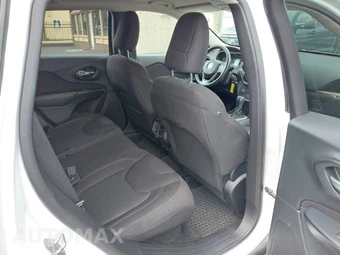 2016 Jeep Cherokee Latitude Altitude Edition - miniatura 8