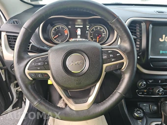 2016 Jeep Cherokee Limited – miniatura 10