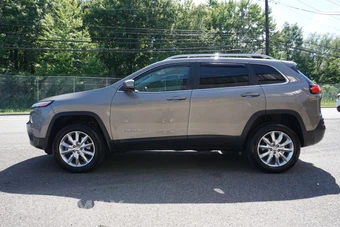 2016 Jeep Cherokee Limited - miniatura 4