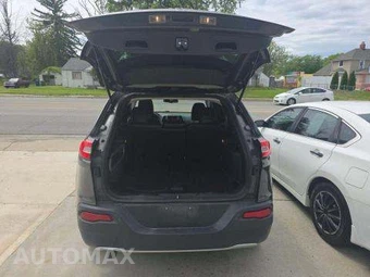 2016 Jeep Cherokee Limited – miniatura 14