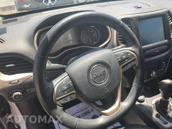2016 Jeep Cherokee Limited – miniatura 10