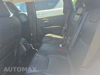 2016 Jeep Cherokee Limited – miniatura 13