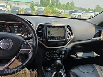 2016 Jeep Cherokee Limited – miniatura 14