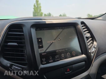 2016 Jeep Cherokee Limited – miniatura 23