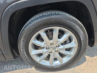 2016 Jeep Cherokee Limited – miniatura 9