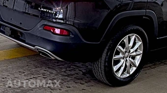 2016 Jeep Cherokee Limited – miniatura 9