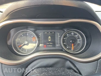 2016 Jeep Cherokee Sport – miniatura 12
