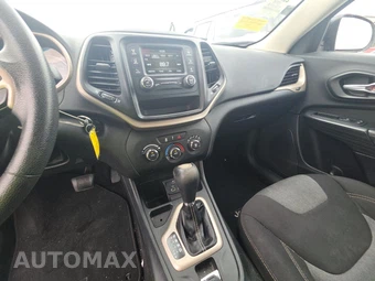 2016 Jeep Cherokee Sport - miniatura 11