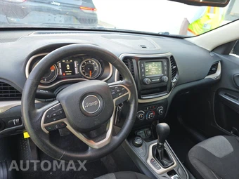 2016 Jeep Cherokee Sport – miniatura 11