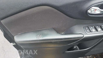 2016 Jeep Cherokee Sport – miniatura 27
