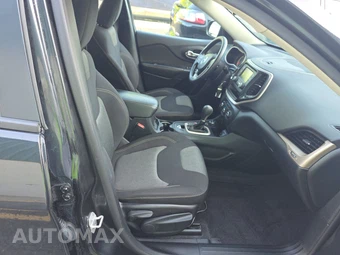 2016 Jeep Cherokee Sport – miniatura 8