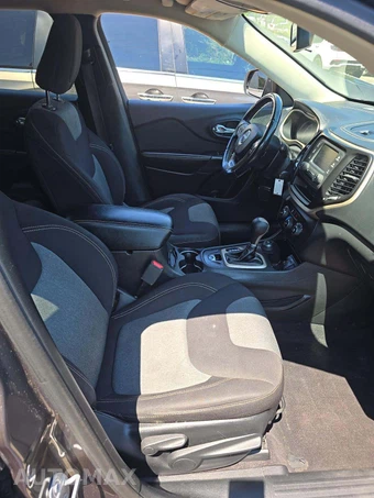 2016 Jeep Cherokee Sport Altitude Edition - miniatura 18