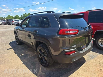2016 Jeep Cherokee Sport Altitude Edition - miniatura 2