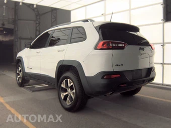 2016 Jeep Cherokee Trailhawk - miniatura 6