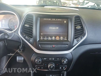 2016 Jeep Cherokee Trailhawk – miniatura 11