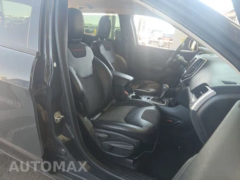 2016 Jeep Cherokee Trailhawk – miniatura 8