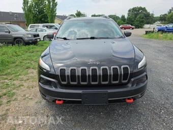 2016 Jeep Cherokee Trailhawk - miniatura 2