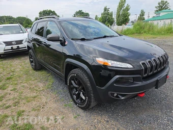 2016 Jeep Cherokee Trailhawk - miniatura 3