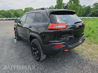 2016 Jeep Cherokee Trailhawk - miniatura 6