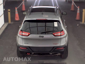 2016 Jeep Cherokee Trailhawk - miniatura 5