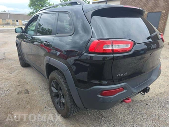 2016 Jeep Cherokee Trailhawk - miniatura 2