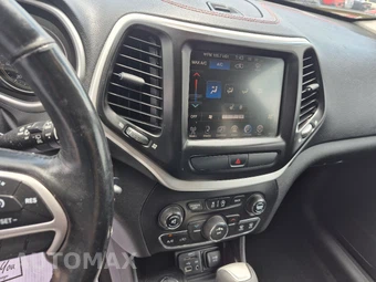 2016 Jeep Cherokee Trailhawk - miniatura 12