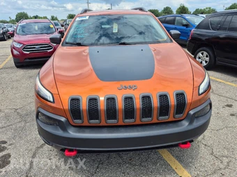 2016 Jeep Cherokee Trailhawk - miniatura 2