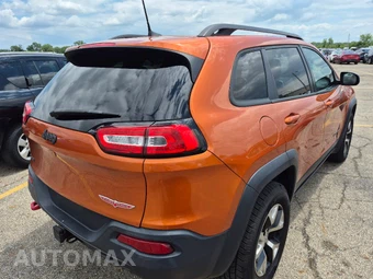 2016 Jeep Cherokee Trailhawk - miniatura 4