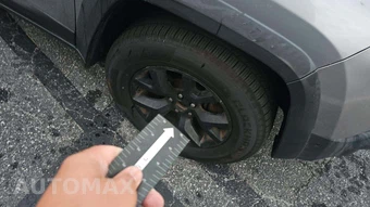 2016 Jeep Cherokee Trailhawk - miniatura 30