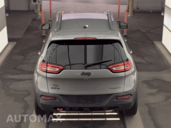 2016 Jeep Cherokee Trailhawk - miniatura 5