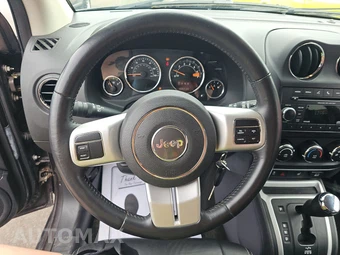 2016 Jeep Compass High Altitude Edition – miniatura 10