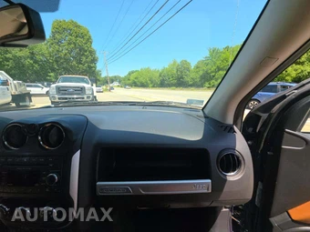 2016 Jeep Compass High Altitude Edition – miniatura 16