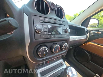2016 Jeep Compass High Altitude Edition – miniatura 7