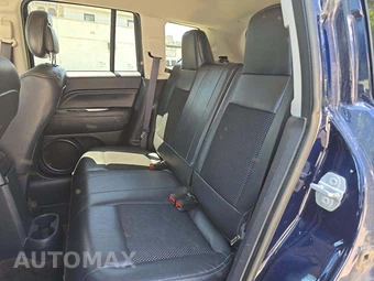 2016 Jeep Compass Latitude – miniatura 13