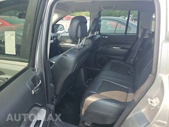 2016 Jeep Compass Latitude – miniatura 13