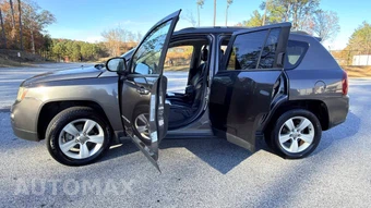 2016 Jeep Compass Latitude - miniatura 24