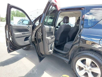 2016 Jeep Compass Sport - miniatura 16