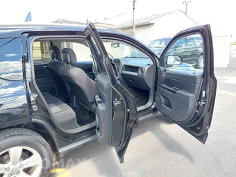 2016 Jeep Compass Sport - miniatura 17