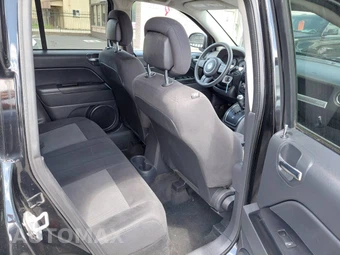 2016 Jeep Compass Sport - miniatura 8