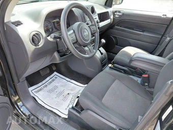2016 Jeep Compass Sport - miniatura 9