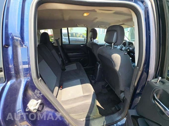 2016 Jeep Compass Sport – miniatura 16