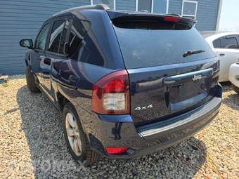2016 Jeep Compass Sport – miniatura 2