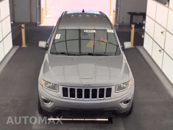 2016 Jeep Grand Cherokee Laredo – miniatura 2