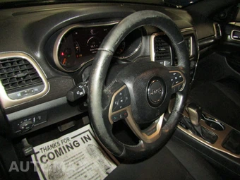 2016 Jeep Grand Cherokee Laredo – miniatura 9